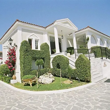 Louros & Ξενοδοχείο Καλαμάκι