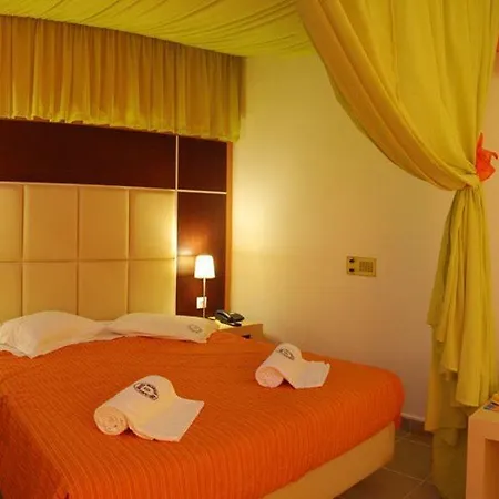 Louros & Hotel Kalamaki (Zakynthos)