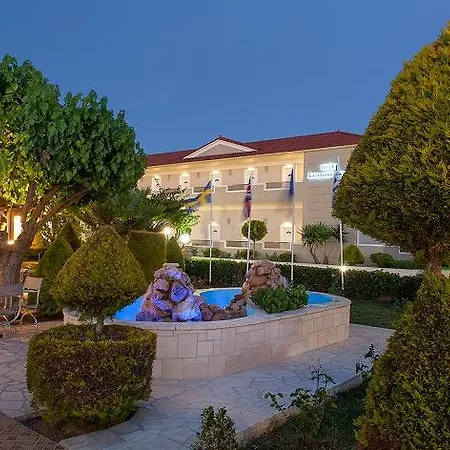 Louros & Hotel