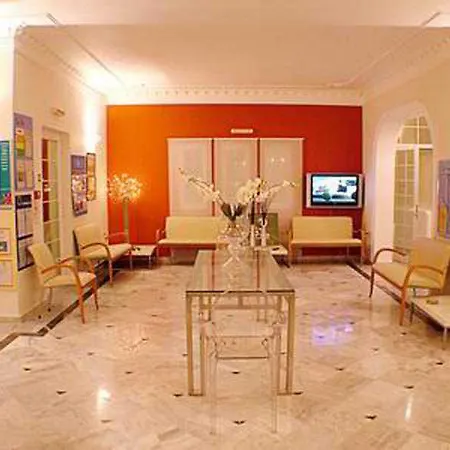 Louros & Hotel