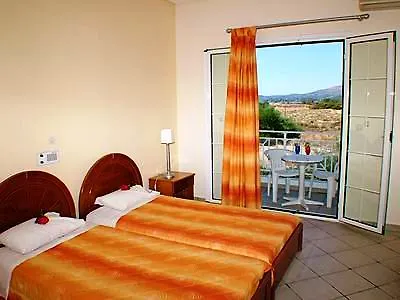 Louros & Hotel Kalamaki (Zakynthos)